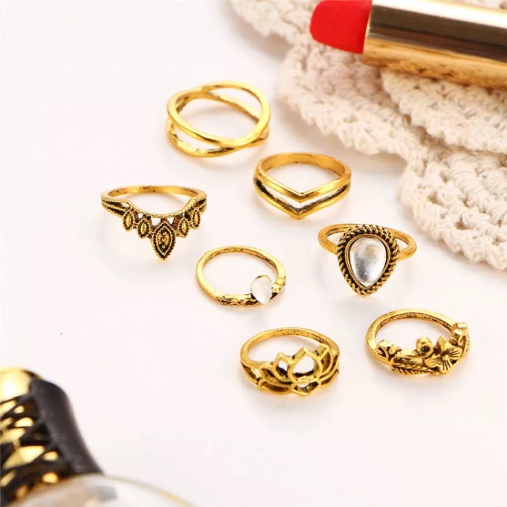 ❄️Just in! 7 Piece Boho Ring Set❄️ - Picture 6 of 8